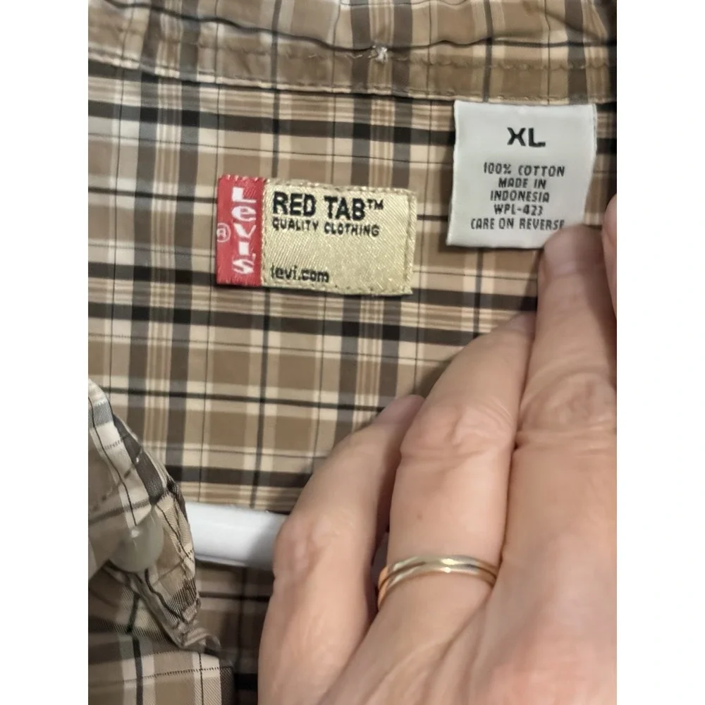 LEVIS RED TAB Long Sleeve Button Up Shirt, Men's Size XL, Extra Large TAN PLAID